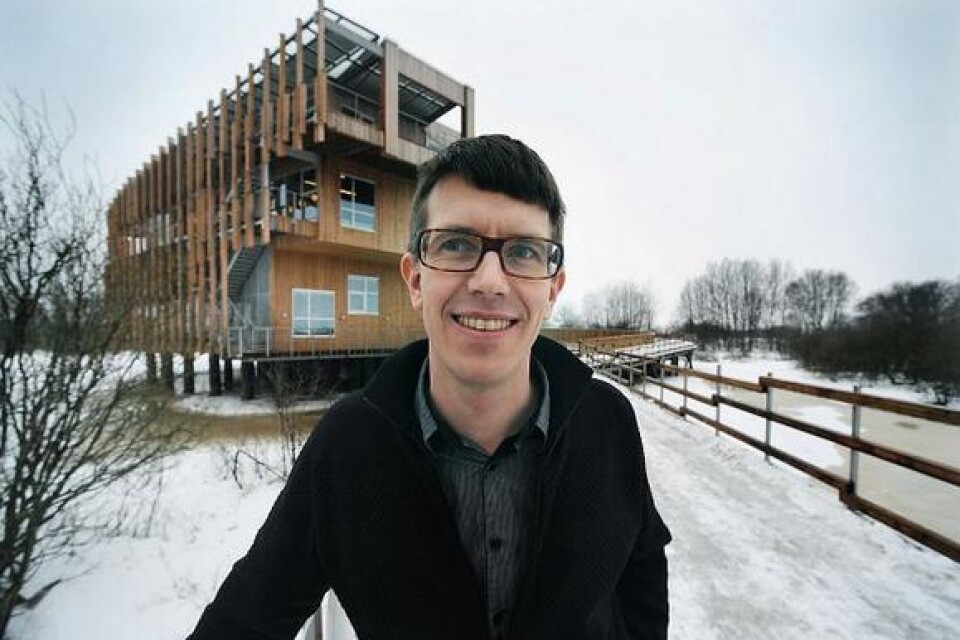 Arkitekten Fredrik Petttersson var i går tillbaka i sin skapelse, "Rede i vassen".