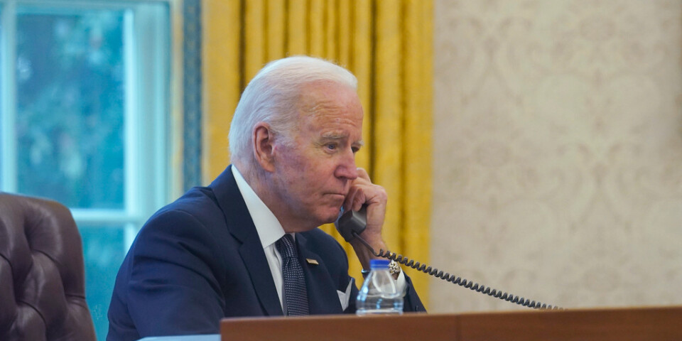 USA:s president Joe Biden har den senaste tiden pratat flera gånger med sin ukrainska motpart Volodymyr Zelenskyj. Här i ett samtal i december. Arkivbild