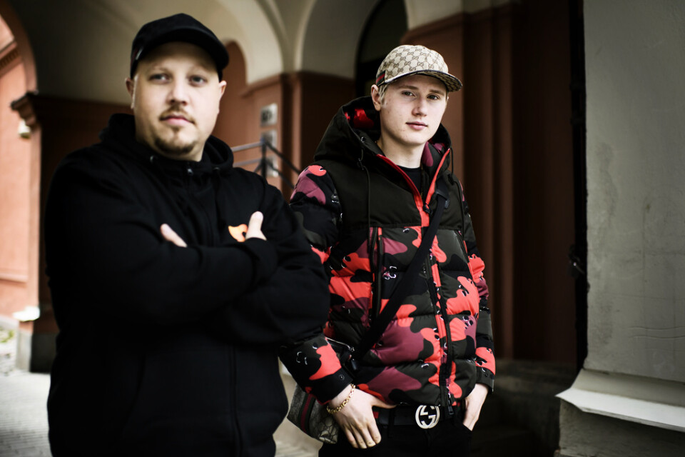 Sebastian Stakset och Einár släpper låten "Mamma förlåt" ihop – och ger sig direkt in till studion för att spela in mer musik tillsammans.