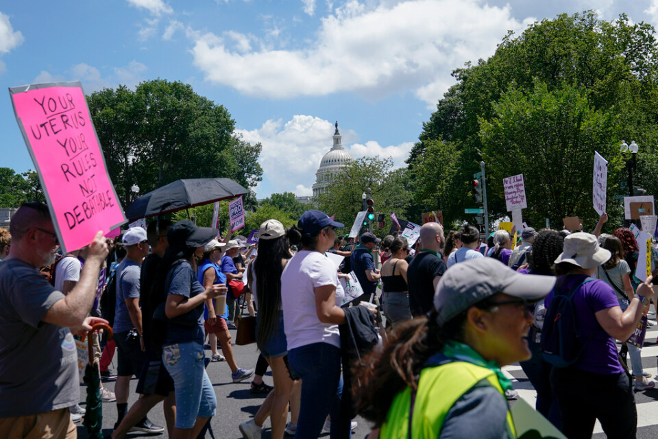 Abortfrågan är omdiskuterad i USA. Bilden togs i juni i fjol, då både abortmotståndare och förespråkare samlades i huvudstaden Washington DC.