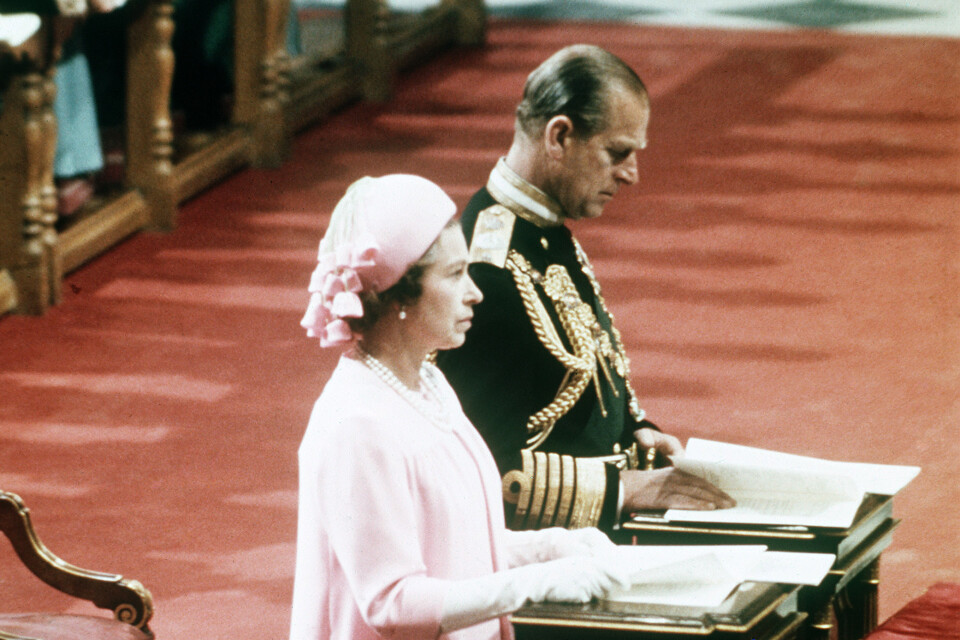 Drottning Elizabeth II och hennes make, prins Philip i S:t Paulskatedralen för 45 år sedan, 1977.