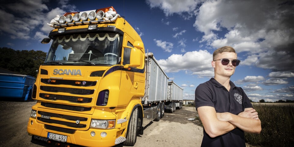 Stor brist på lastbilschaufförer – Jonathan, 19, fick jobb direkt