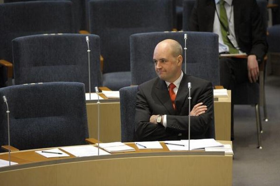 Fiskar statsminister Fredrik Reinfeldt i grumliga vatten? ARKIV: LARS SANDBERG/SCANPIX