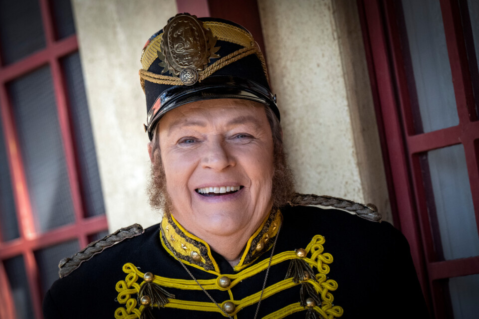 Regissören Anders Aldgård, som också spelar överste Ström i pjäsen.