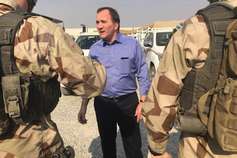 Stefan Löfven hos de svenska  strykorna i norra Irak. Foto: Foto: Regeringskansliet