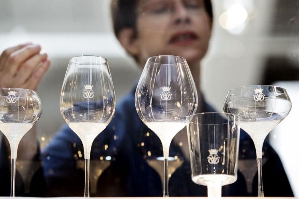Servisserien Divine består av fem olika sorters glas för champagne, vin och vatten.