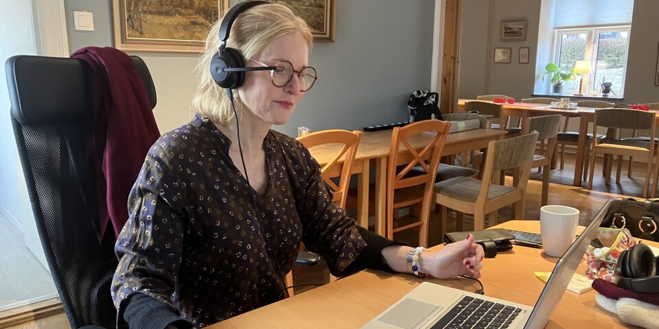 Titti Emtefall bor i Vallby och kommer till Byahörnan i Södra Åby för att jobba så ofta hon kan.
