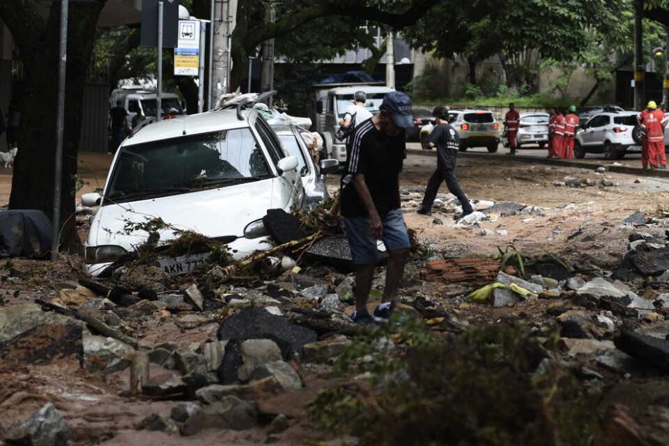 Förödelse på onsdagen efter de tunga skyfallen i Belo Horizonte i Brasilien.