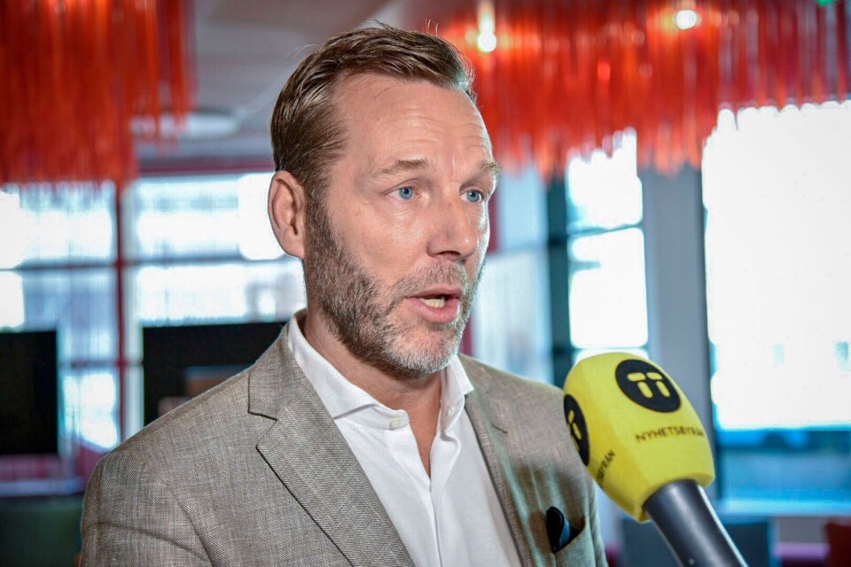Telias vd Johan Dennelind och styrelsen har beslutat att köpa Bonnier Broadcasting för 9,2 miljarder kronor.