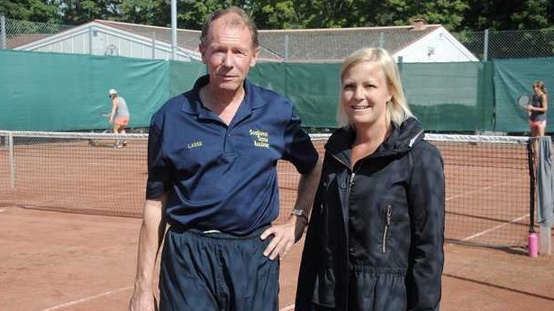 Lasse Åkesson är ordförande medan Josefin Kange är sekreterare i Hästveda Tennisklubbs styrelse. Foto: Jan Rydén