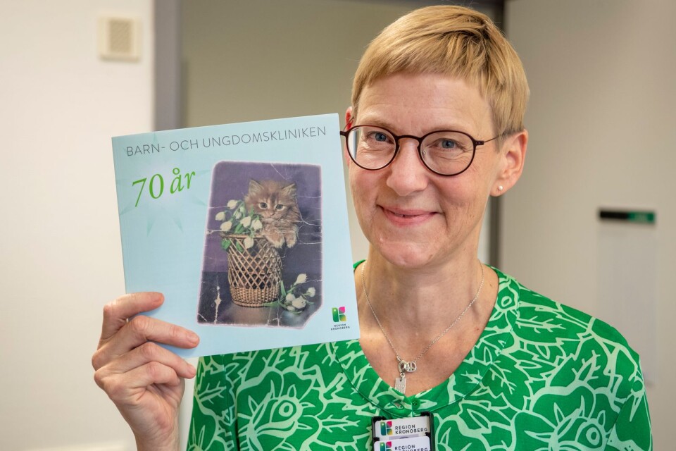 I april i år efterlyste Anna Bärtås kronobergarnas berättelser om hur det varit att vara inlagd på barnkliniken. Några av dem är nu publicerade i boken som släpps i samband med 70-årsjubileet.