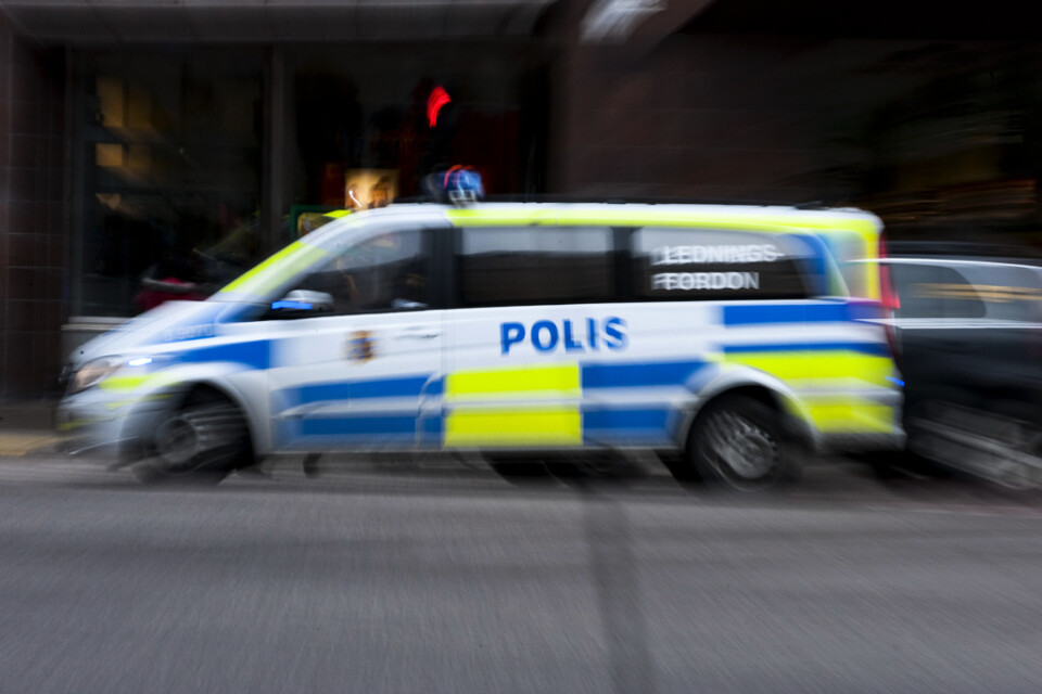 En man i 50-årsåldern har skadats svårt i en bostad i Eksjö. Händelsen rubriceras som försök till mord och en man i 20-årsåldern är gripen. Arkivbild.