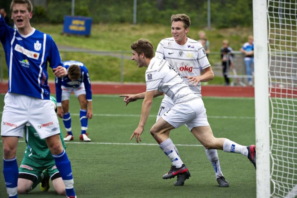 Mattias Rehn gjorde, inför 495 åskådare, alla tre OAIK-målen i 3?0-segern mot Ljungby. OAIK leder nu en haltande tabell med tre poäng.
