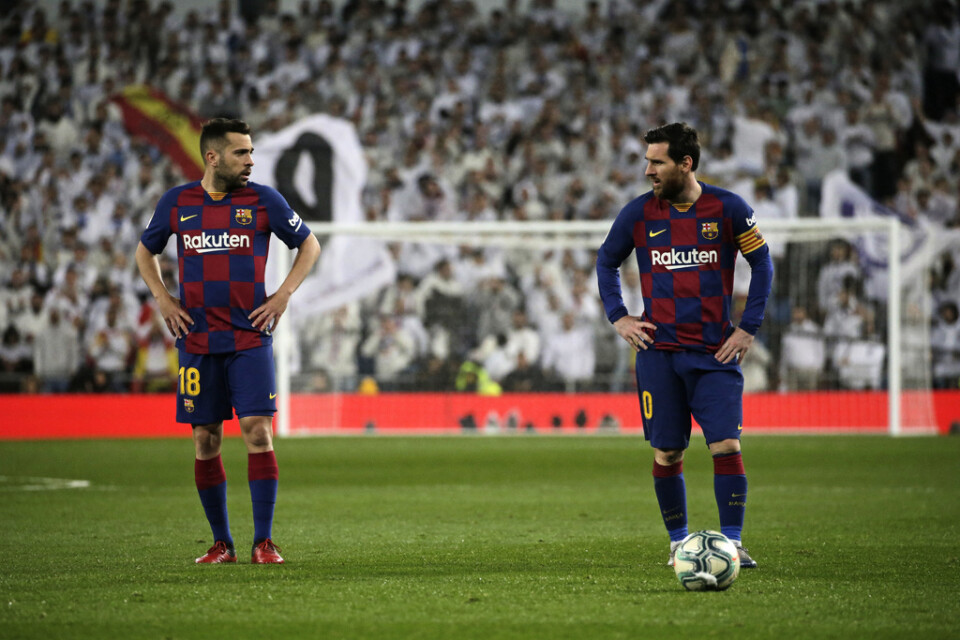 Jordi Alba och Lionel Messi får genomgå tester för coronaviruset. Arkivbild.