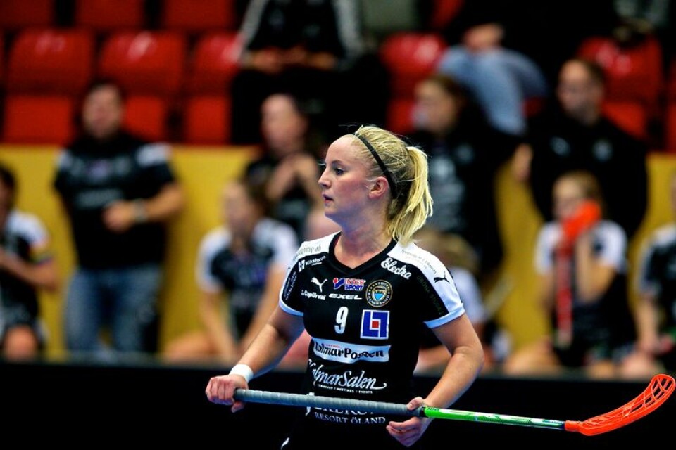 Danielle Warme gjorde två av målen när Kalmarsund vann mot Fröjereds IF.