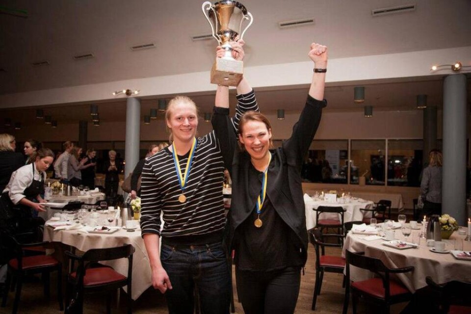 SM-mästare. Viktor Ellström och Matilda Bergmark vann SM och fick buckla samt en resa till Stockholm med middag på stjärnkrog och besök hos stjärnkockar.