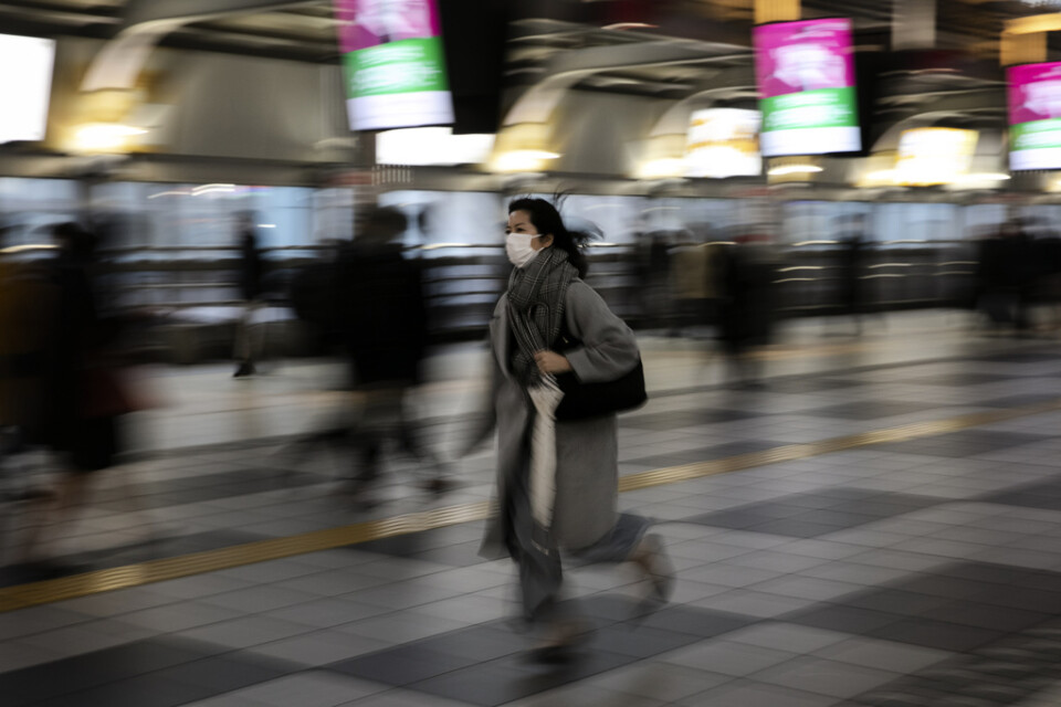 OECD sänker tillväxtprognosen för 2020 i spåren av coronavirusutbrottet. Bild från en tågstation i Tokyo.