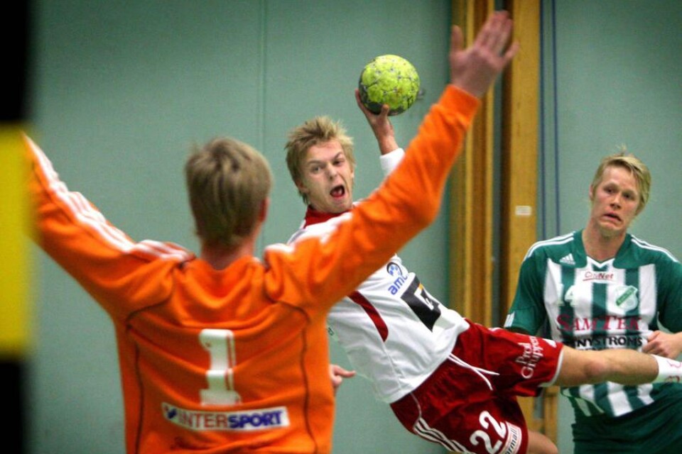 Offensiva misstag och ett odisciplinerat försvarsspel fällde Anton Williamsson och hans Alstermo i nykomlingsmötet med Rimbo.