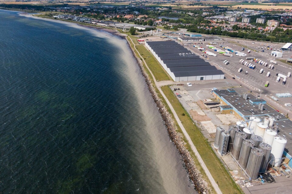 Trelleborgs kommun en vision om att bygga 4 000 nya bostäder i det nuvarande hamnområdet (så kallade Sjöstaden)m skriver Cecilia Schyllert som anser att det går att genomföra även med en västlig hamninfart.