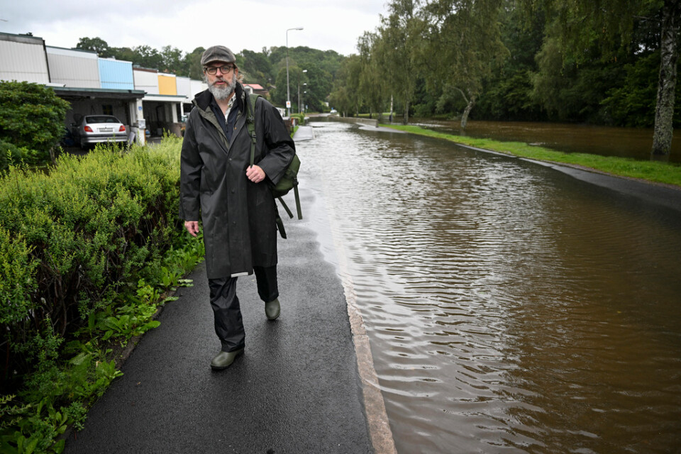 Ingemar Evertsson, boende i Kållered där stora mängder regn har fallit.