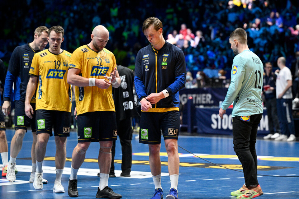 Sverige deppar efter semifinalförlusten.