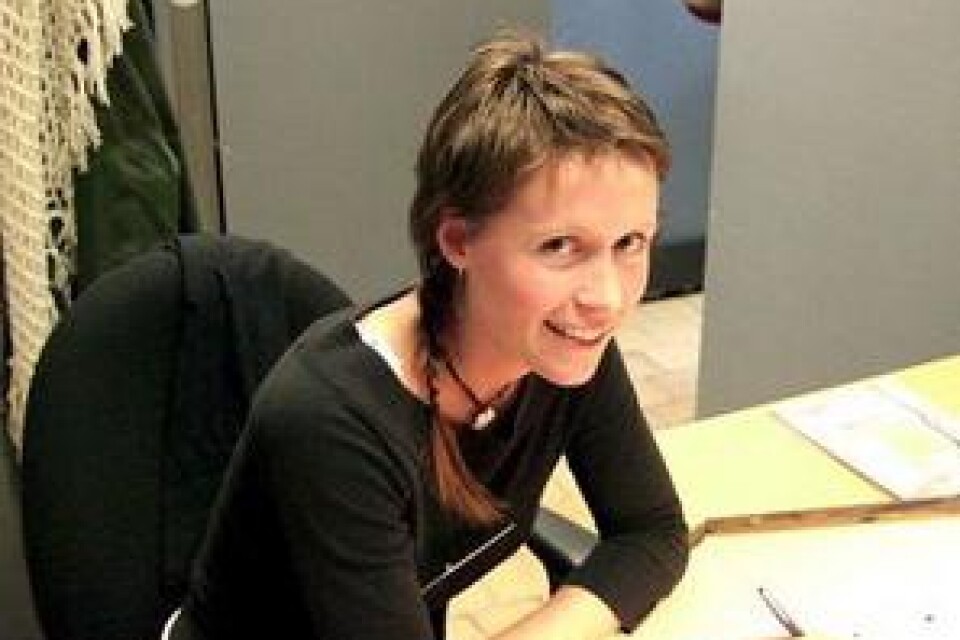 Johanna Kristiansson gillar den kreativa miljön i Seriestudion, där tio tecknare jobbar i var sitt bås. BILD: LARS THULIN