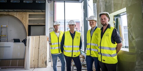 Mikael Bovin, Fredrik Larsson, Johan Holgersson och Jesper Karlsson ser början på slutet av restaurangbygget och ser nu fram emot att få dra igång verksamheten.