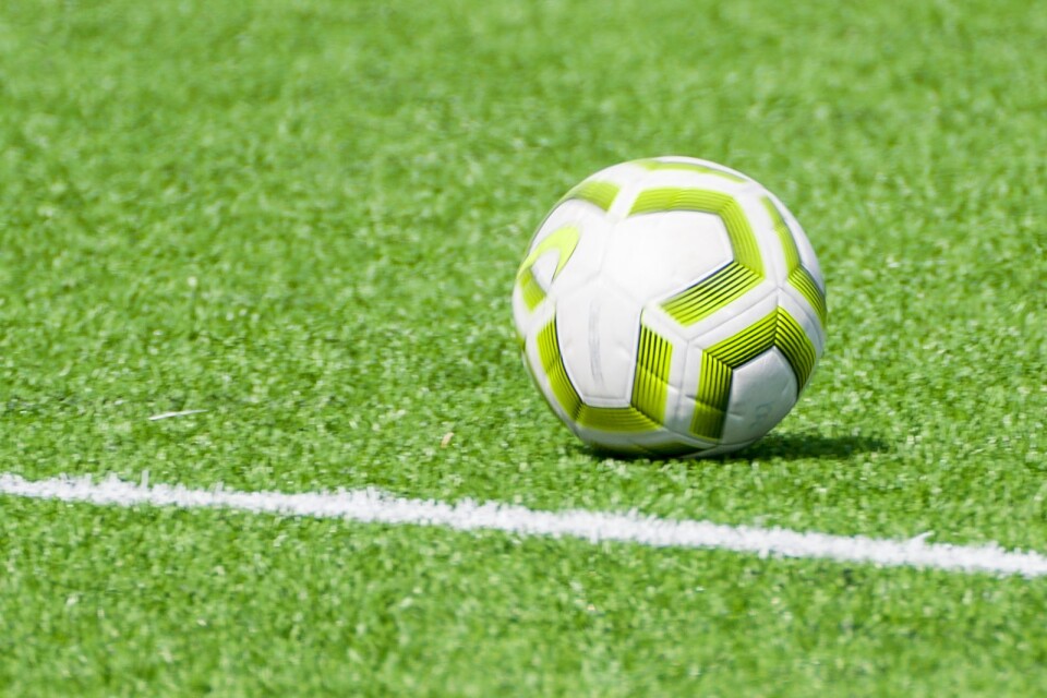 Fotboll: Klartecken för de lägre fotbollsserierna