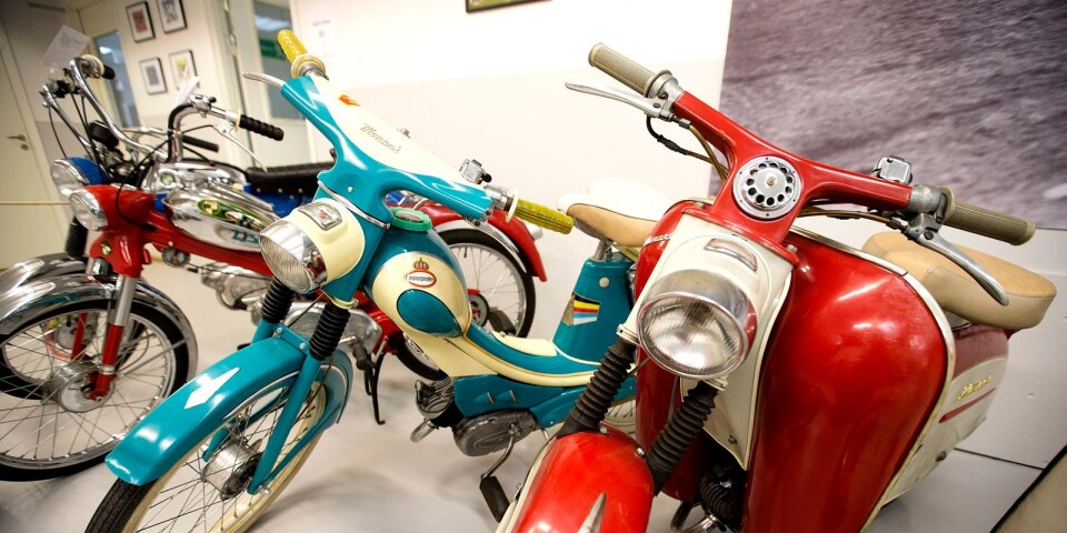 Färgglada och läcka motorcyklar och bilar av äldre modell går att beskåda på Ulricehamnsbygdens motormuseum i Timmele i sommar. Museet öppnar för säsongen den 2 juli.