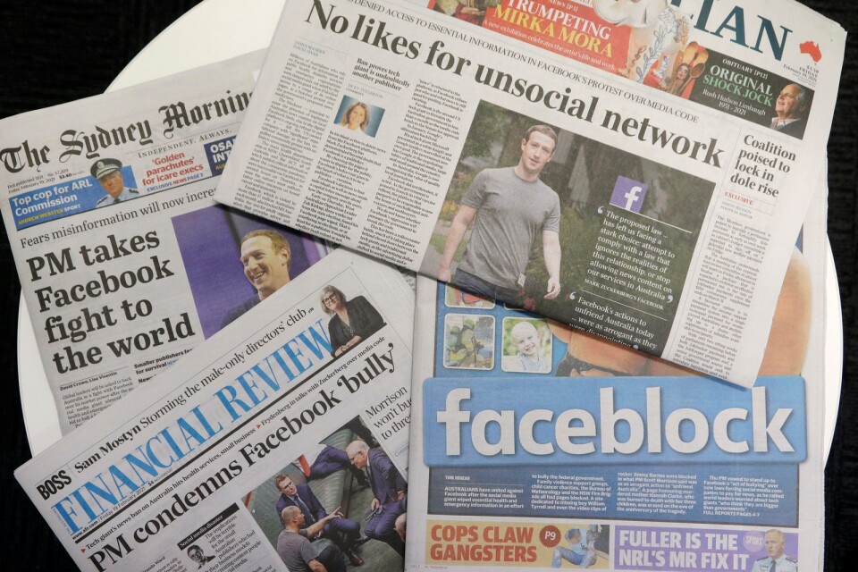 Lokaltidningar och riksmedier fick se sina sidor på plattformen gapa tomma när Facebook stängde ner spridandet av nyheter i Australien.