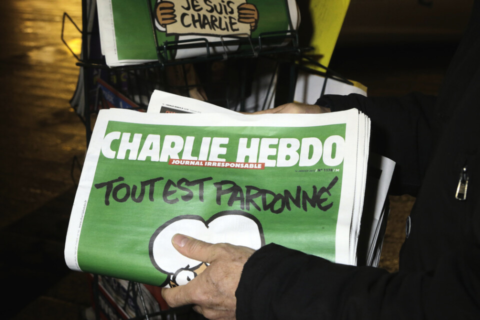 Satirtidningen Charlie Hebdo är känd för sina provokativa teckningar och sekulära, antireligiösa hållning. Arkivbild.