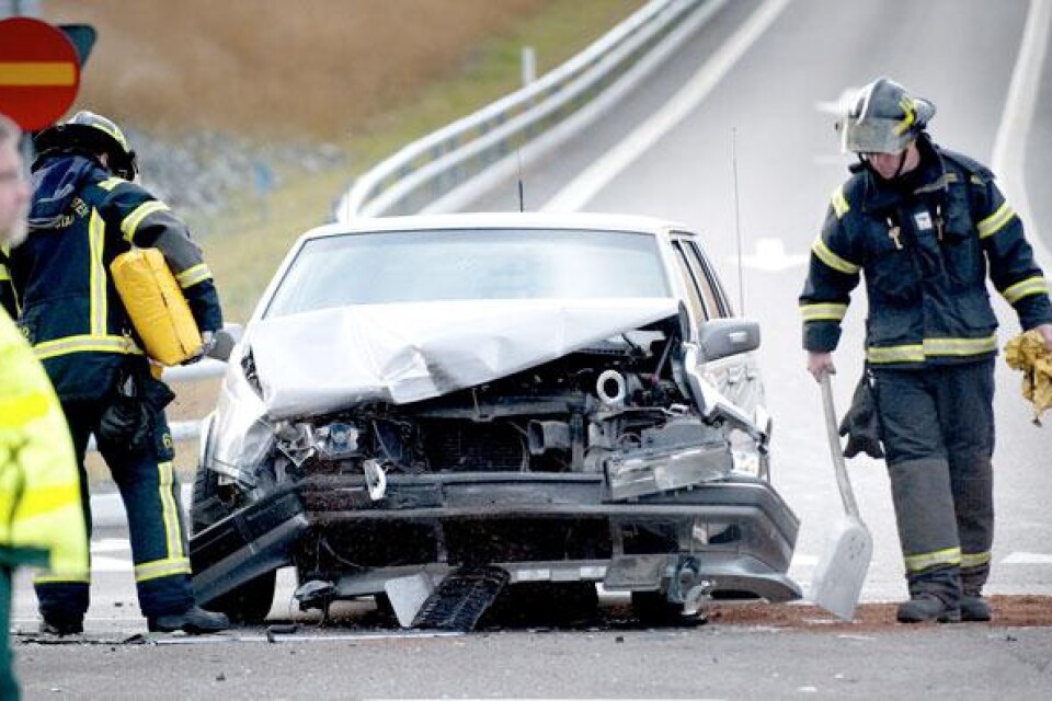 Två personbilar kolliderade i Önnestad på onsdagskvällen. Inga personer skadades, men bilarna blev rejält tillknycklade.