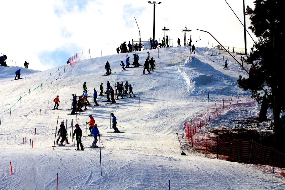 Nybro slalomklubb ordnar tävling för barn för några år sen i Svartbäcksmålabacken.