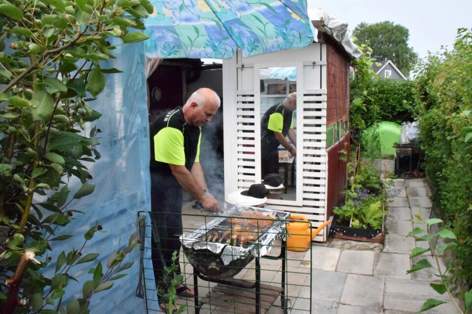 Abdullah misses being able to sell his kebabs at Kulturdagen at Näsby.  His allotment is a comfort to him.