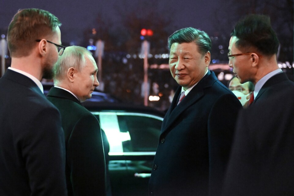 Rysslands president Vladimir Putin och Kinas president Xi Jinping i Moskva i mars. Arkivbild.