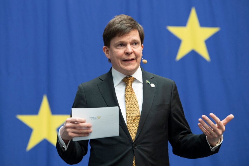 Riksdagens talman Andreas Norlén talar på Europadagen på Stockholms central 2019.