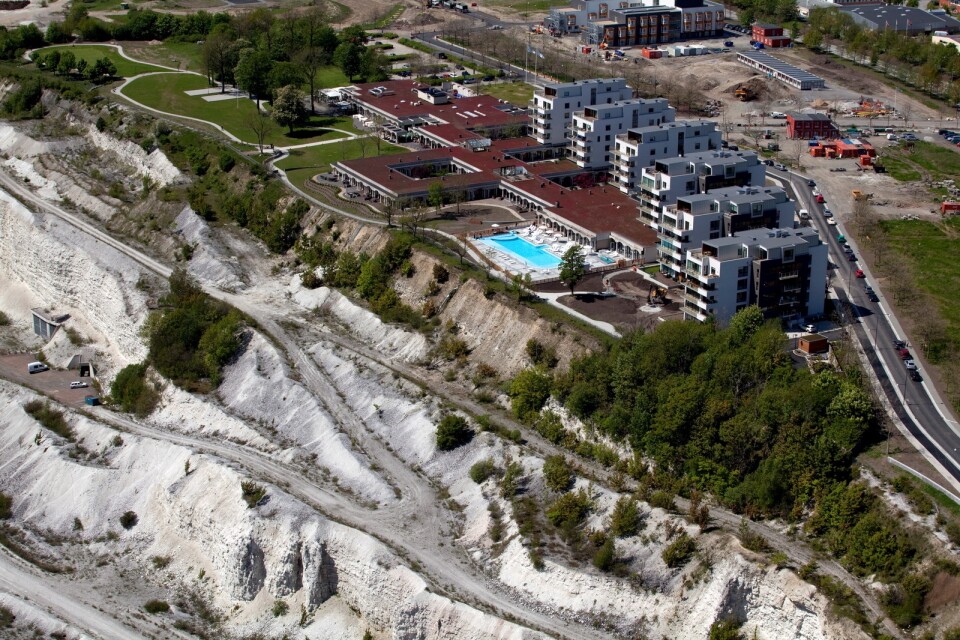 Det var här det började för Cementa i början av förra seklet. Kalkbrottet i Limhamn är nu nedlagt, med bostadsområdet Victoria Park precis vid kanten. Arkivbild.