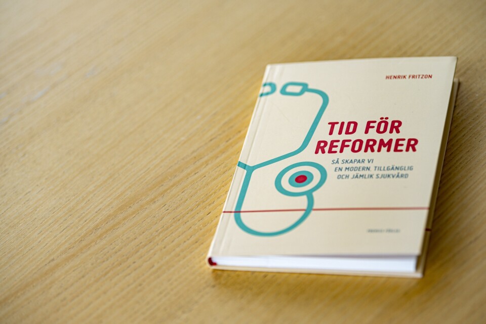 Regionrådet Henrik Fritzon (S) är aktuell med ny bok, ”Tid för reformer”.