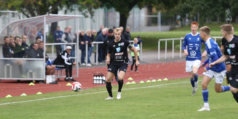 Albin Svensson och hans TVFC lyckades inte stärka sina chanser till kvalspel i toppmötet med IFK Falköping i helgen.