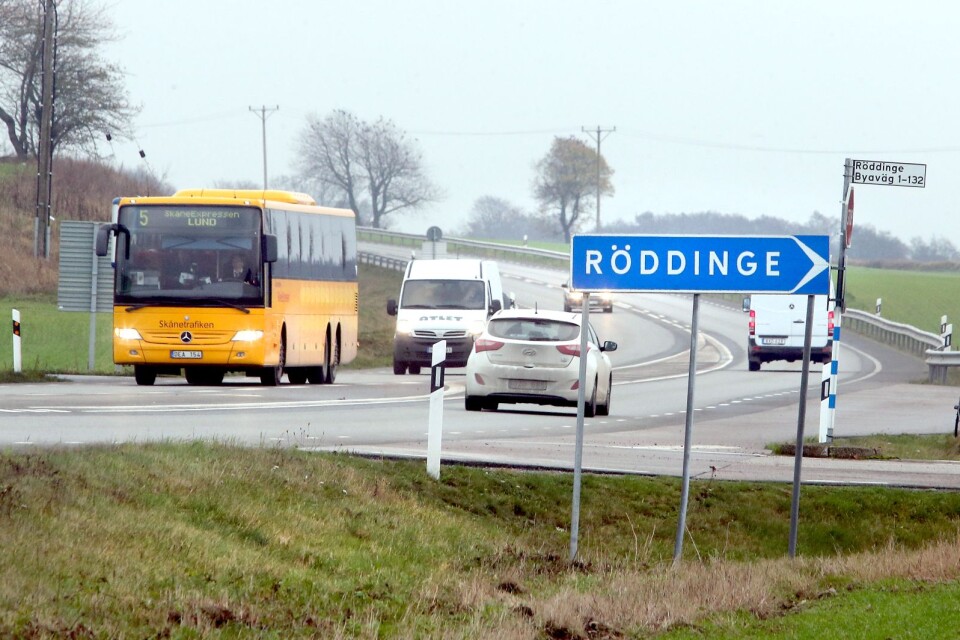 Röddinge busshållplats kommer inte dras in när superbuss-konceptet blir verklighet.