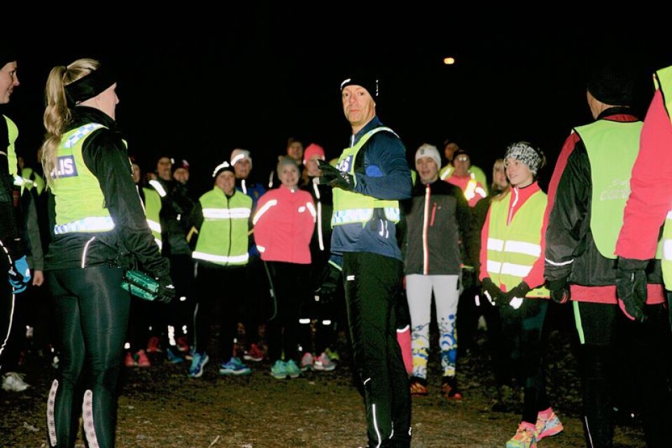Att jogga med polisen i Oskarshamn har varit populärt. Initiativtagaren Peter Karlsson har kunnat räkna in uppemot 40 deltagare vid varje tillfälle.