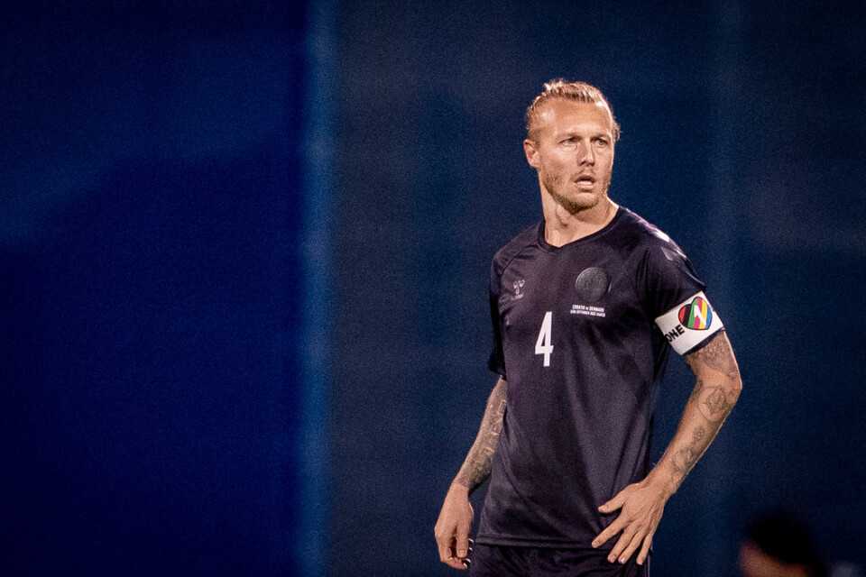 Danmarks lagkapten Simon Kjær med den nya, svarta dressen inför VM i Qatar. Arkivbild.