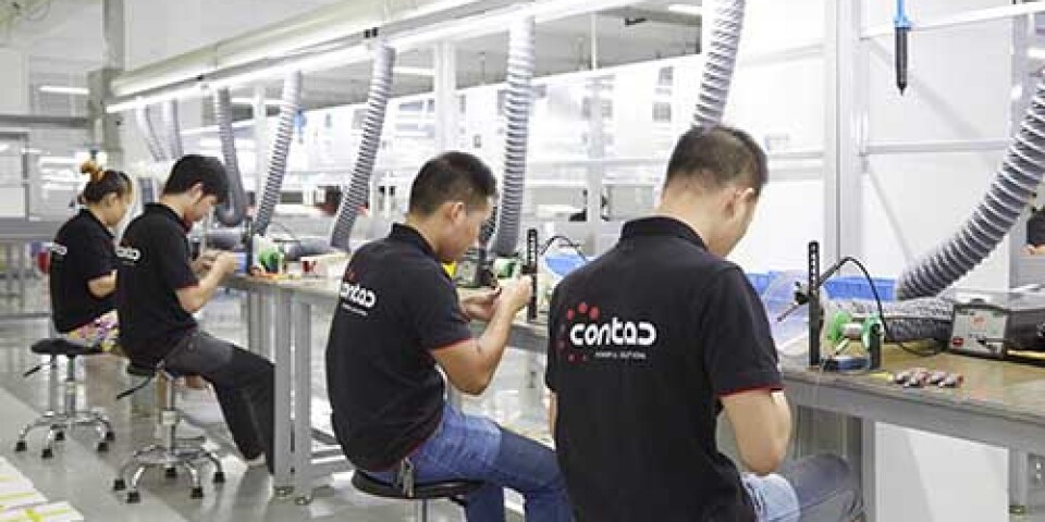 Contac Solutions i Bollebygd köper ytterligare ett företag och startar fabrik i Rumänien. Bilden är från fabriken i Shenzhen i Kina, som har klarat coronaperioden bra.