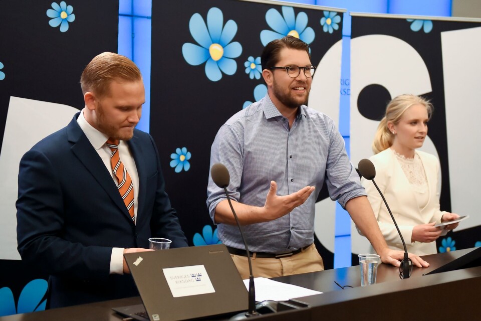 STOCKHOLM 20180816
Sverigedemokraternas ledare Jimmie Åkesson (SD) och partiets nya talespersoner Henrik Vinge och Ebba Hermansson