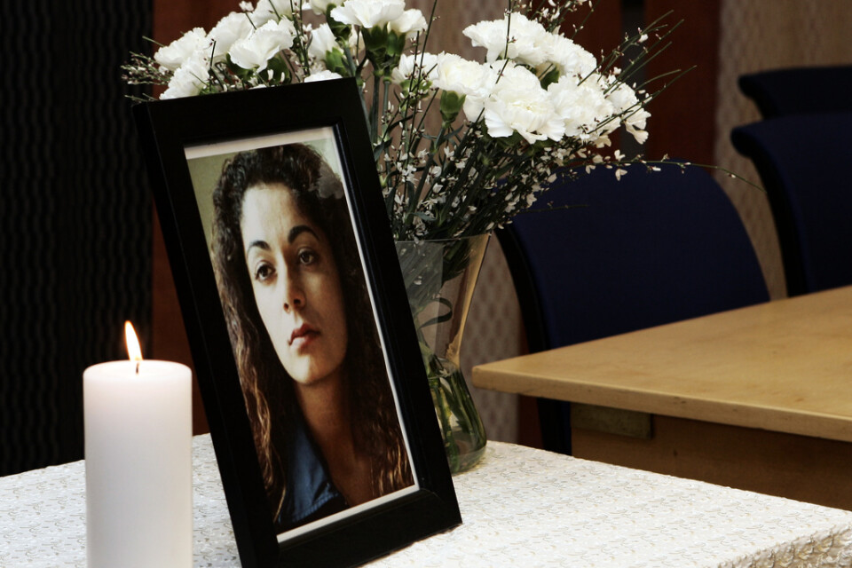Fadime Şahindal sköts den 21 januari 2002 till döds av sin egen far, som ansåg att hon dragit skam över familjen.