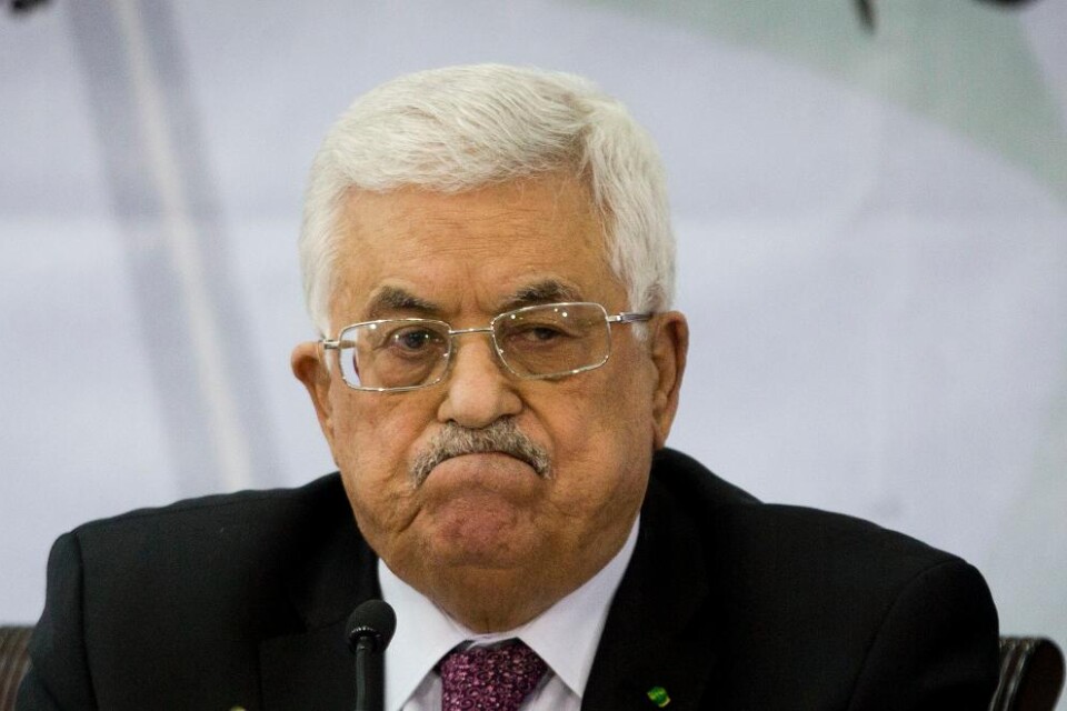 Ledningen för Palestinska befrielseorganisationen (PLO) har beslutat säga upp sitt säkerhetssamarbete med Israel. Beslutet kan få långtgående konsekvenser. Israel har nyligen strypt överföringen av palestinska skatteintäkter till Palestinska myndigheten