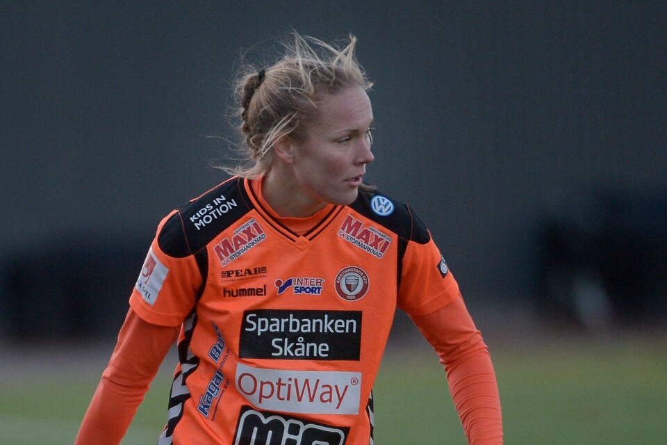 KDFF-backen Therese Ivarsson öste in mål i det damallsvenska genrepet.