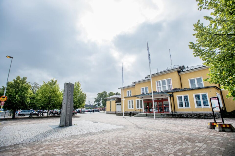 Arkivbild på det gamla stationshuset i Växjö.