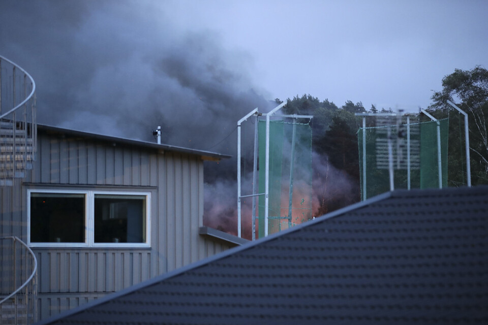 Det brinner i en idrottshall i Göteborg med kraftig rökutveckling som följd.