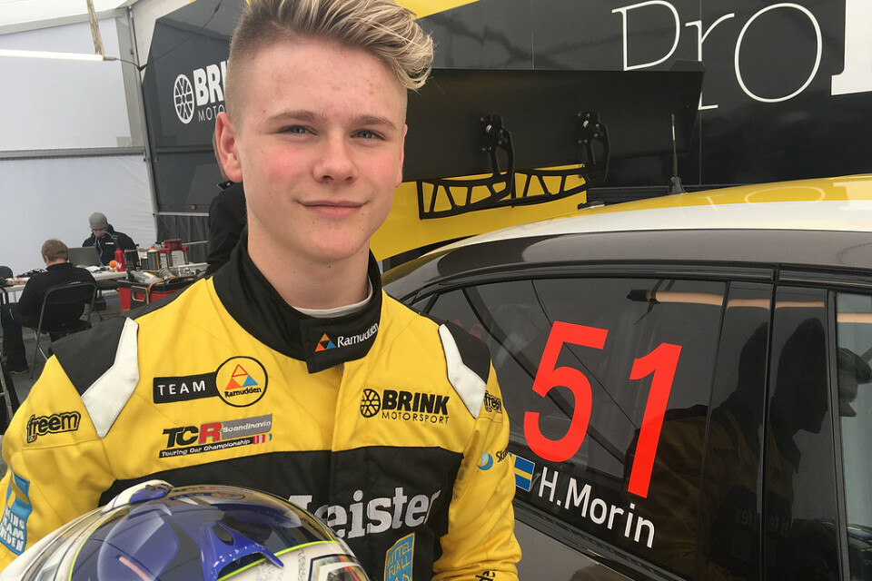 "Vi tänkte ta det här som ett träningsår, men med den fart jag kunde visa upp så här långt så får vi se hur går", säger Hannes Morin, 16, yngst någonsin i kungaklassen i svensk racing.
